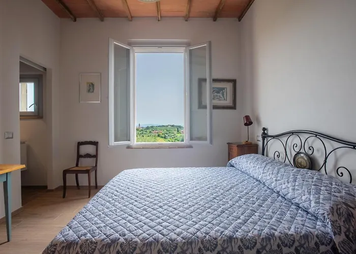 Daire Guesthost - Porta Romana Elegant With Private Parking