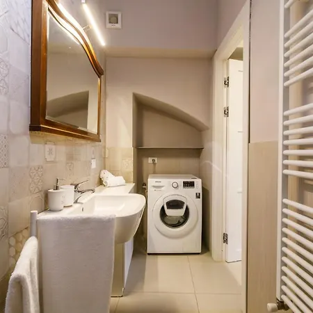 Porta Romana Elegant With Private Parking! 公寓 锡耶纳