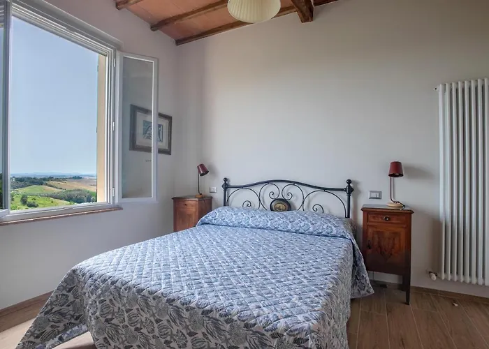 Guesthost - Porta Romana Elegant With Private Parking 锡耶纳